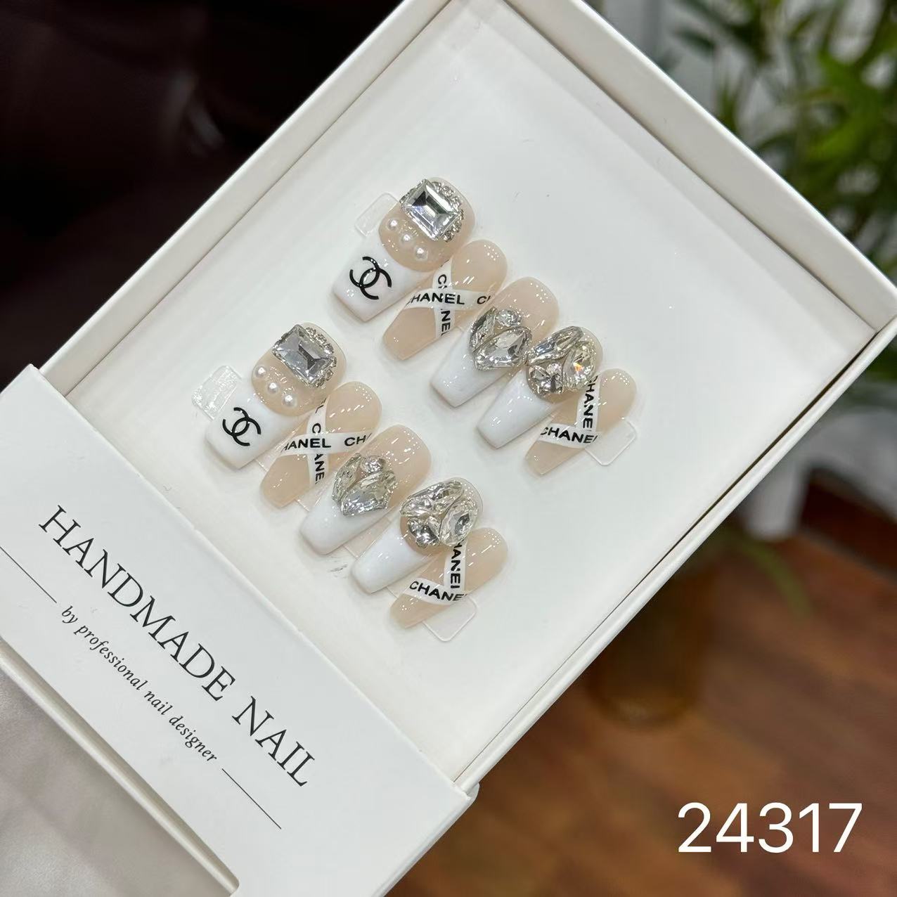 24317 Celebrity Fragrance