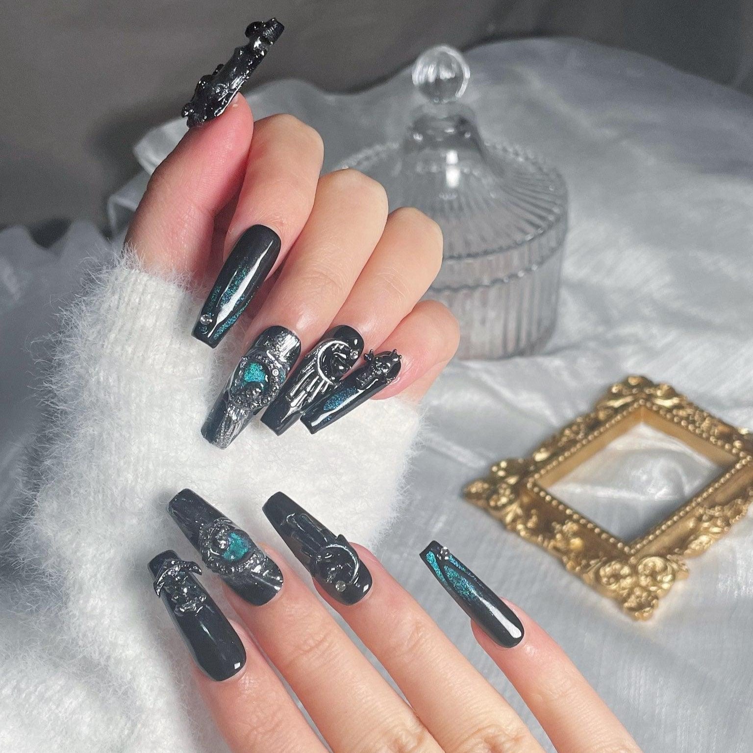 3247 Enchanted Ebony